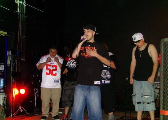 Red Bluff Cypher!!! Rob ~ The ~ DoN spittin FIRE in a 10 man cypher!!!